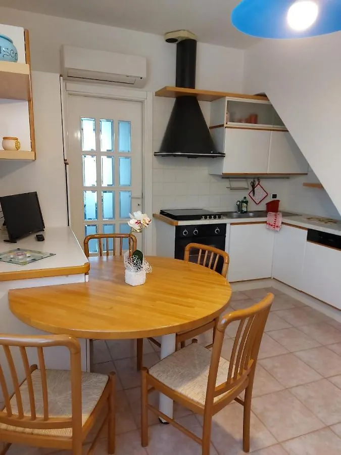 Residence Nerissa Montemarciano Italy